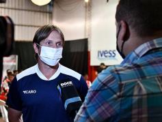 Foto de la galería: Guaraní presentó su plantel y la nueva camiseta para el Torneo Regional