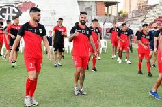 Foto de la galería: Guaraní presentó su plantel y la nueva camiseta para el Torneo Regional