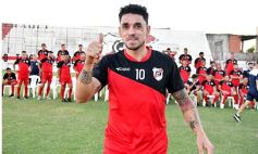 Foto de la galería: Guaraní presentó su plantel y la nueva camiseta para el Torneo Regional