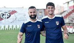 Foto de la galería: Guaraní presentó su plantel y la nueva camiseta para el Torneo Regional