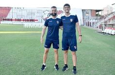 Foto de la galería: Guaraní presentó su plantel y la nueva camiseta para el Torneo Regional