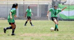 Foto de la galería: El Torneo de Fútbol Femenino del Instituto Saavedra y el Club Guacurarí se prepara para la final