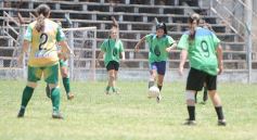 Foto de la galería: El Torneo de Fútbol Femenino del Instituto Saavedra y el Club Guacurarí se prepara para la final