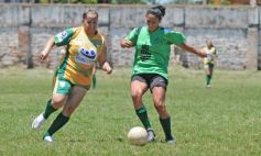 Foto de la galería: El Torneo de Fútbol Femenino del Instituto Saavedra y el Club Guacurarí se prepara para la final