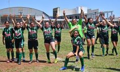 Foto de la galería: El Torneo de Fútbol Femenino del Instituto Saavedra y el Club Guacurarí se prepara para la final