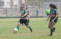 Foto de la galería: El Torneo de Fútbol Femenino del Instituto Saavedra y el Club Guacurarí se prepara para la final