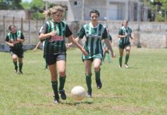 Foto de la galería: El Torneo de Fútbol Femenino del Instituto Saavedra y el Club Guacurarí se prepara para la final