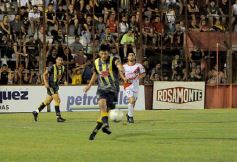 Foto de la galería: Empate para el clásico posadeño en la segunda fecha del Torneo Regional