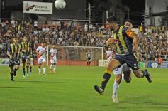 Foto de la galería: Empate para el clásico posadeño en la segunda fecha del Torneo Regional