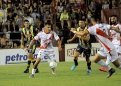 Foto de la galería: Empate para el clásico posadeño en la segunda fecha del Torneo Regional