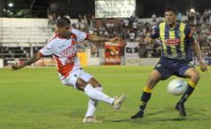 Foto de la galería: Empate para el clásico posadeño en la segunda fecha del Torneo Regional