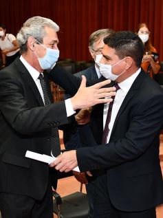 Foto de la galería: Entregaron diplomas de distinción a Diputados Nacionales electos en los últimos comicios