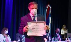 Foto de la galería: Entregaron diplomas de distinción a Diputados Nacionales electos en los últimos comicios