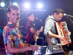 Foto de la galería: Celebración, tradición y reencuentro en la primera noche del Festival del Litoral en Posadas