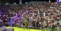 Foto de la galería: Celebración, tradición y reencuentro en la primera noche del Festival del Litoral en Posadas
