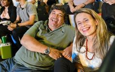 Foto de la galería: Celebración, tradición y reencuentro en la primera noche del Festival del Litoral en Posadas