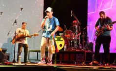 Foto de la galería: Celebración, tradición y reencuentro en la primera noche del Festival del Litoral en Posadas