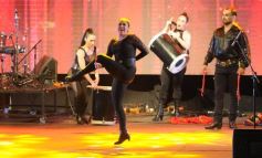 Foto de la galería: Celebración, tradición y reencuentro en la primera noche del Festival del Litoral en Posadas