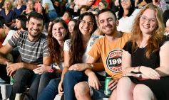 Foto de la galería: Celebración, tradición y reencuentro en la primera noche del Festival del Litoral en Posadas