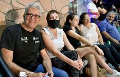 Foto de la galería: Celebración, tradición y reencuentro en la primera noche del Festival del Litoral en Posadas