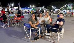 Foto de la galería: Celebración, tradición y reencuentro en la primera noche del Festival del Litoral en Posadas