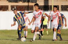 Foto de la galería: Triunfo franjeado en el clásico posadeño por la quinta fecha del Torneo Regional