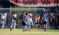 Foto de la galería: Triunfo franjeado en el clásico posadeño por la quinta fecha del Torneo Regional