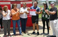 Foto de la galería: Final y premiación en el Torneo de Fútbol Femenino del Instituto Saavedra y el Club Guacurarí de Posadas