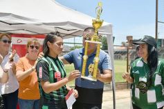 Foto de la galería: Final y premiación en el Torneo de Fútbol Femenino del Instituto Saavedra y el Club Guacurarí de Posadas