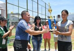 Foto de la galería: Final y premiación en el Torneo de Fútbol Femenino del Instituto Saavedra y el Club Guacurarí de Posadas
