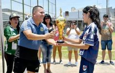 Foto de la galería: Final y premiación en el Torneo de Fútbol Femenino del Instituto Saavedra y el Club Guacurarí de Posadas