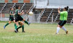 Foto de la galería: Final y premiación en el Torneo de Fútbol Femenino del Instituto Saavedra y el Club Guacurarí de Posadas