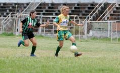 Foto de la galería: Final y premiación en el Torneo de Fútbol Femenino del Instituto Saavedra y el Club Guacurarí de Posadas