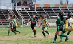 Foto de la galería: Final y premiación en el Torneo de Fútbol Femenino del Instituto Saavedra y el Club Guacurarí de Posadas