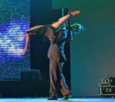 Foto de la galería: Folclore, baile y grandes artistas en el cierre del Festival del Litoral en Posadas