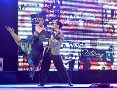 Foto de la galería: Folclore, baile y grandes artistas en el cierre del Festival del Litoral en Posadas