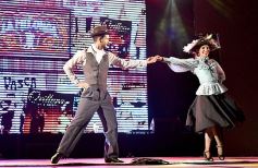 Foto de la galería: Folclore, baile y grandes artistas en el cierre del Festival del Litoral en Posadas