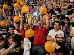 Foto de la galería: Folclore, baile y grandes artistas en el cierre del Festival del Litoral en Posadas