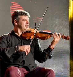 Foto de la galería: Folclore, baile y grandes artistas en el cierre del Festival del Litoral en Posadas