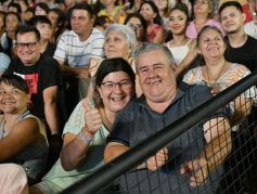 Foto de la galería: Folclore, baile y grandes artistas en el cierre del Festival del Litoral en Posadas