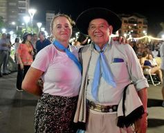 Foto de la galería: Folclore, baile y grandes artistas en el cierre del Festival del Litoral en Posadas