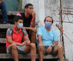 Foto de la galería: Huracán empató y se metió en la final del Torneo de la Liga
