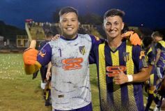 Foto de la galería: Mitre festejó en casa y avanzó a la siguiente fase del Torneo Regional