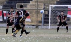 Foto de la galería: Mitre festejó en casa y avanzó a la siguiente fase del Torneo Regional