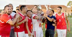 Foto de la galería: Huracán campeón del Torneo Clasificatorio de la Liga Posadeña