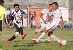 Foto de la galería: Huracán campeón del Torneo Clasificatorio de la Liga Posadeña