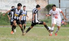 Foto de la galería: Huracán campeón del Torneo Clasificatorio de la Liga Posadeña