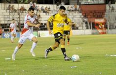 Foto de la galería: Goleada de la Franja en el pase a cuartos del Torneo Regional