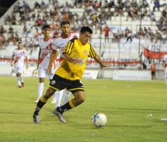 Foto de la galería: Goleada de la Franja en el pase a cuartos del Torneo Regional