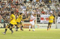 Foto de la galería: Goleada de la Franja en el pase a cuartos del Torneo Regional